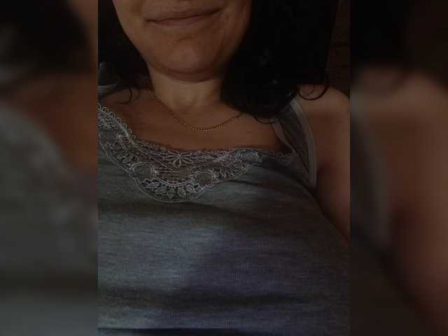 Flowerlily live cam on BongaCams