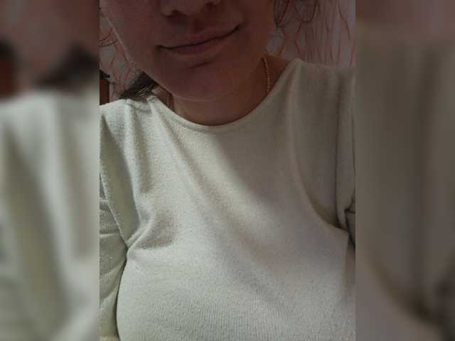 Flowerlily live cam on BongaCams