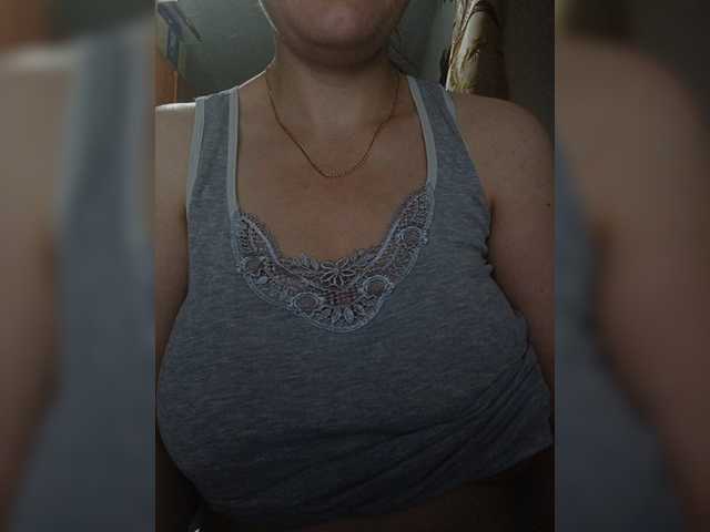 Flower_Jasmine live cam on BongaCams