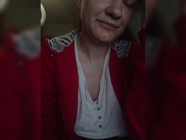 Flowerlily's BongaCams show and profile