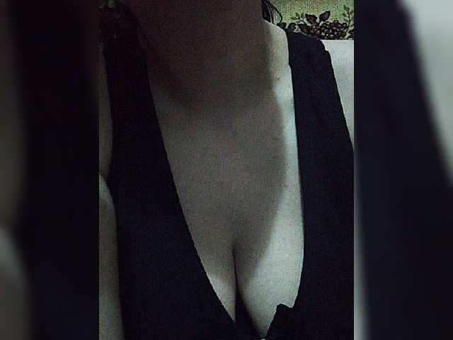 Flowerlily live cam on BongaCams