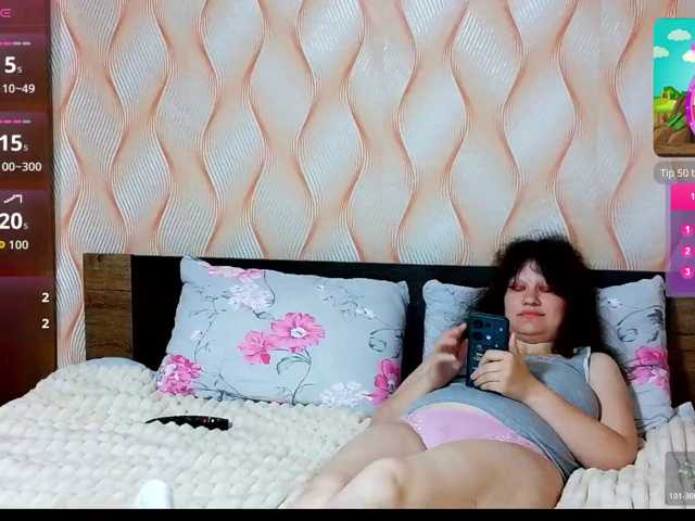 Flowerlily live cam on BongaCams