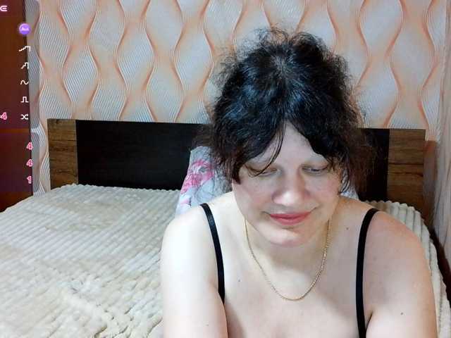 Flowerlily live cam on BongaCams