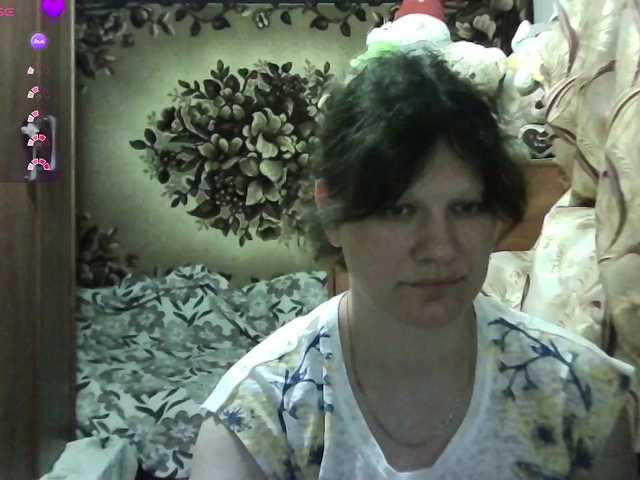 Flowerlily live cam on BongaCams