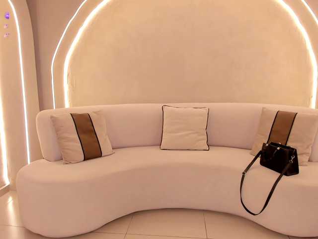 NinaMichelle's BongaCams show and profile