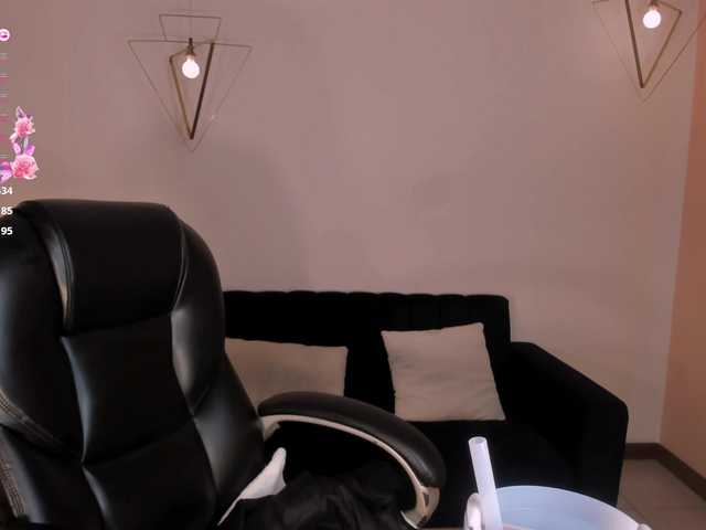 NinaMichelle live webcam show