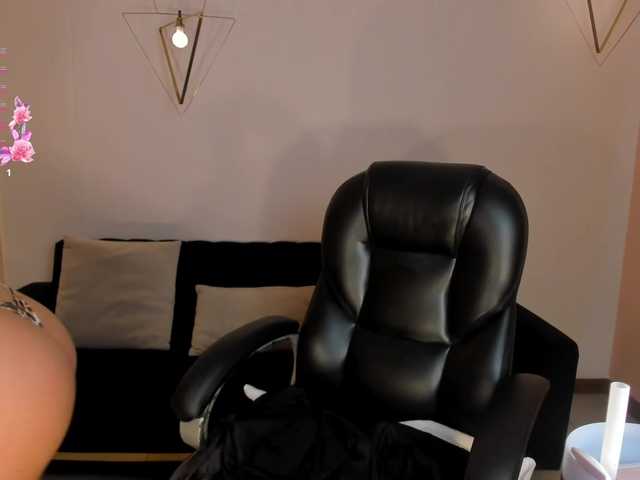 NinaMichelle live webcam show