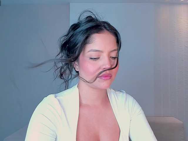 NinaMichelle's BongaCams show and profile