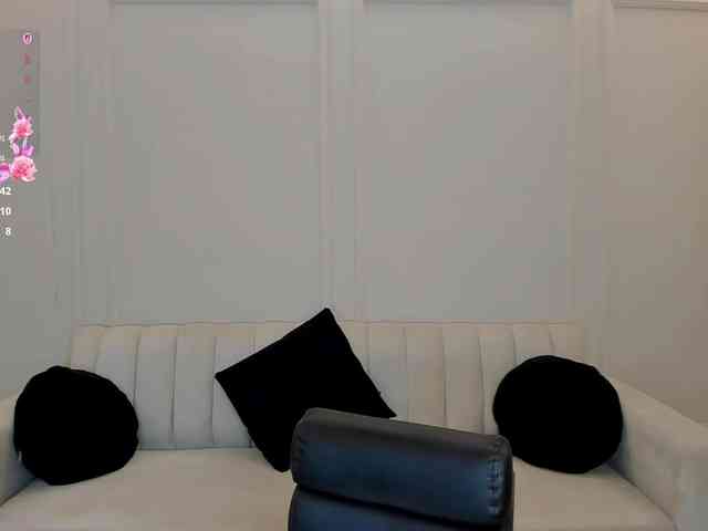 NinaMichelle webcam