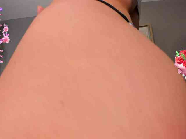NinaMichelle webcam
