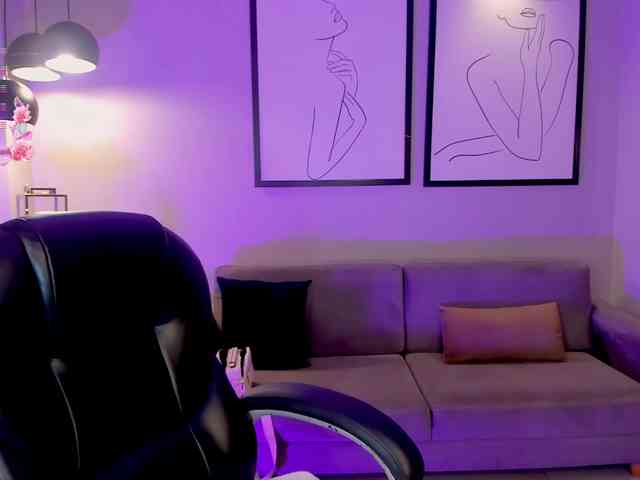 NinaMichelle Sex Cam Show