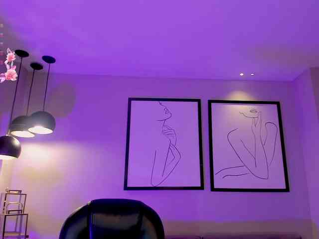 NinaMichelle webcam