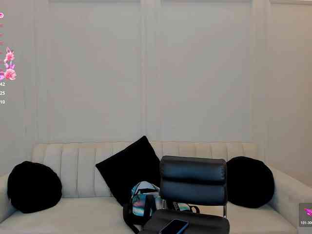 NinaMichelle webcam