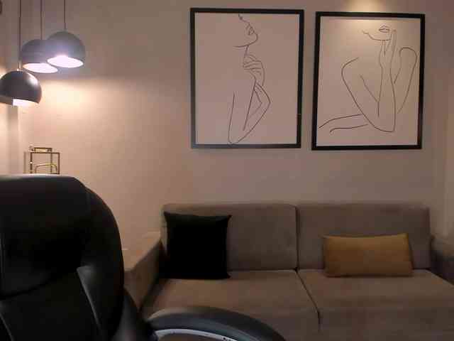 NinaMichelle webcam