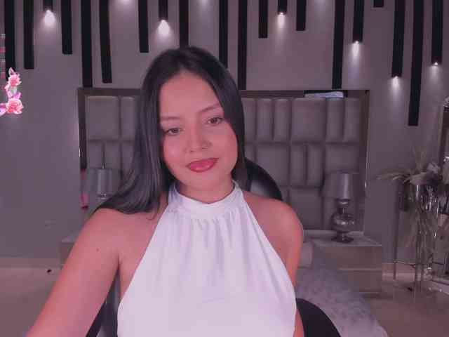 NinaMichelle webcam
