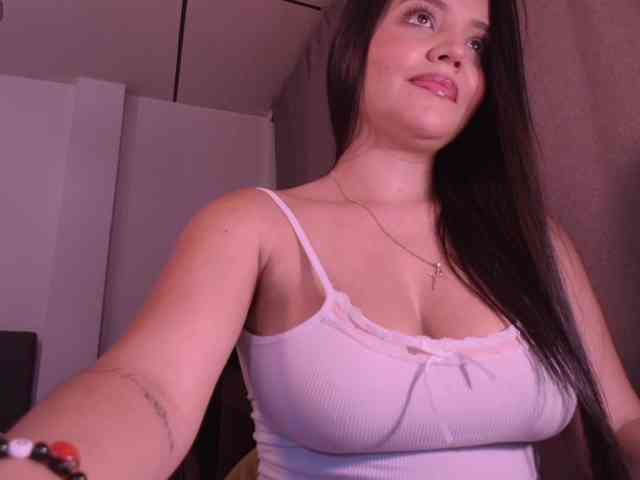 NinaMichelle webcam