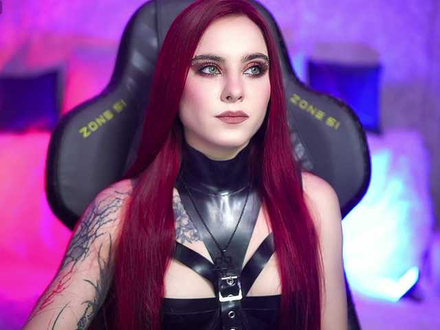 Nellene live cam on BongaCams