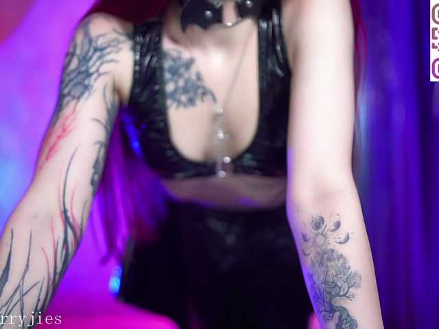 nellene cam belle