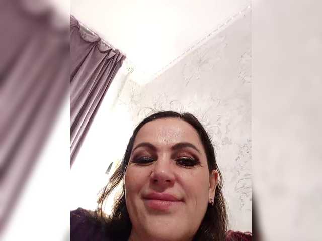 miss-kiss-kiss's BongaCams show and profile