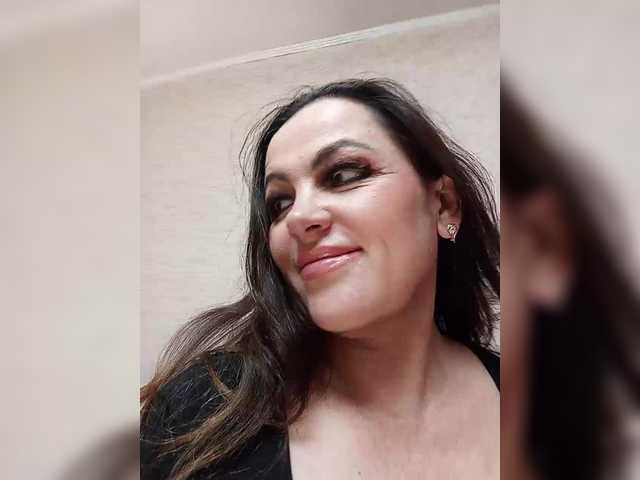 miss-kiss-kiss's BongaCams show and profile