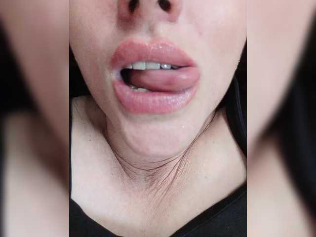 Preview of miss_kiss_kiss