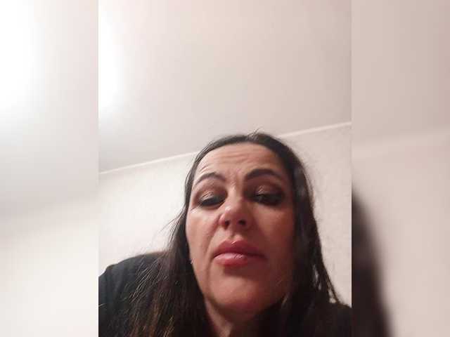 miss-kiss-kiss's BongaCams show and profile