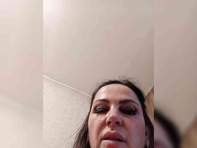 Miss_Kiss_Kiss webcam
