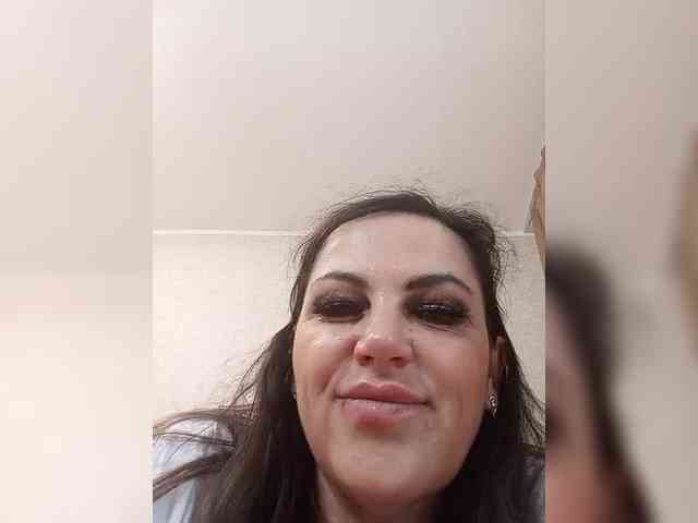 Miss_Kiss_Kiss webcam