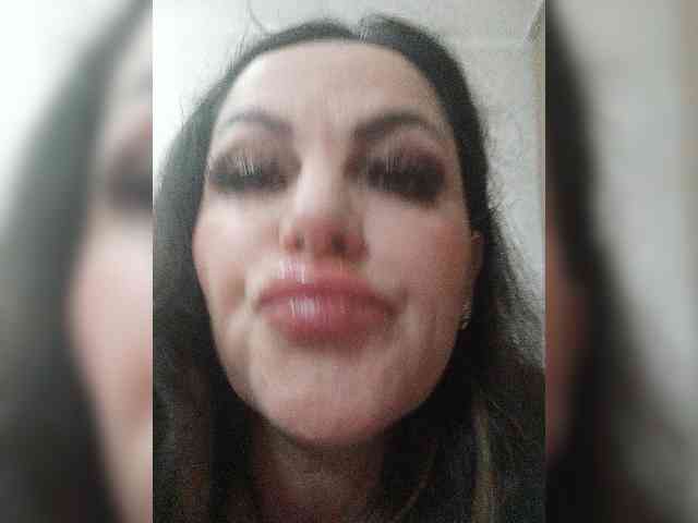 Miss_Kiss_Kiss webcam