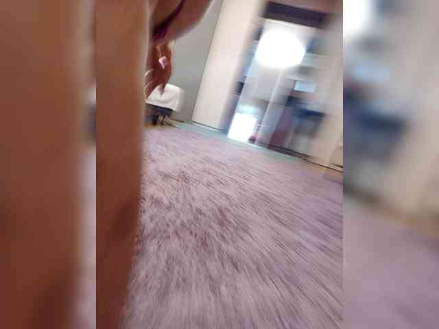 Miss_Kiss_Kiss webcam
