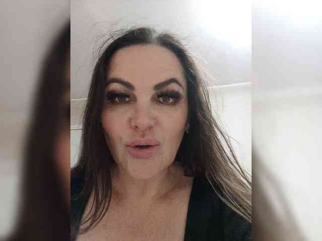 Miss_Kiss_Kiss webcam