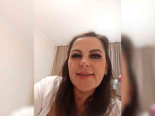 Miss_Kiss_Kiss webcam