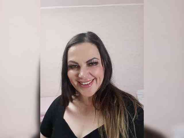 Miss_Kiss_Kiss webcam