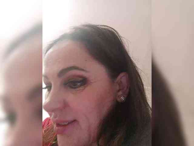 Miss_Kiss_Kiss webcam