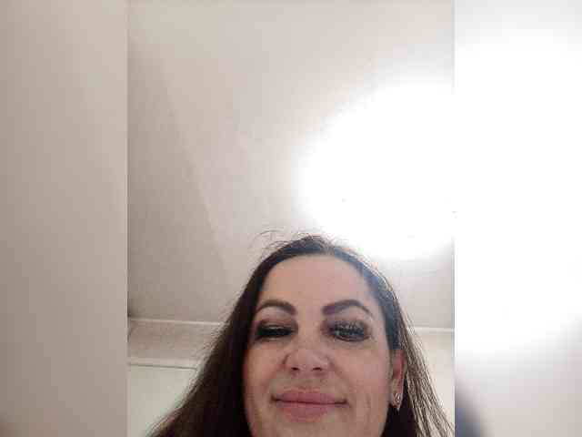 Miss_Kiss_Kiss webcam