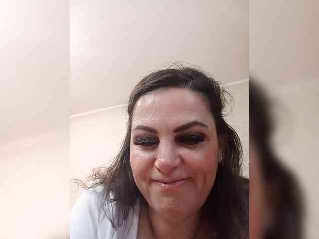 Miss_Kiss_Kiss webcam