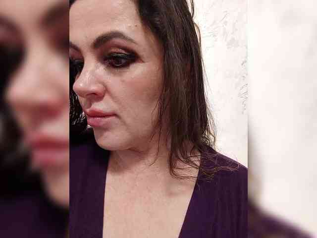 Miss_Kiss_Kiss webcam