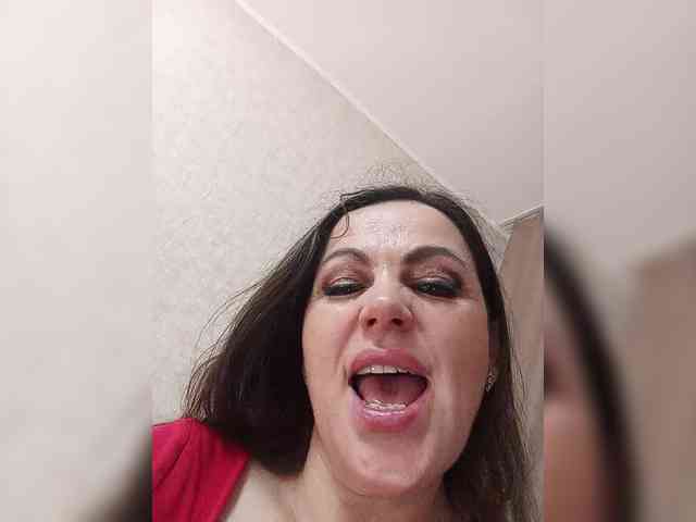 Miss_Kiss_Kiss webcam