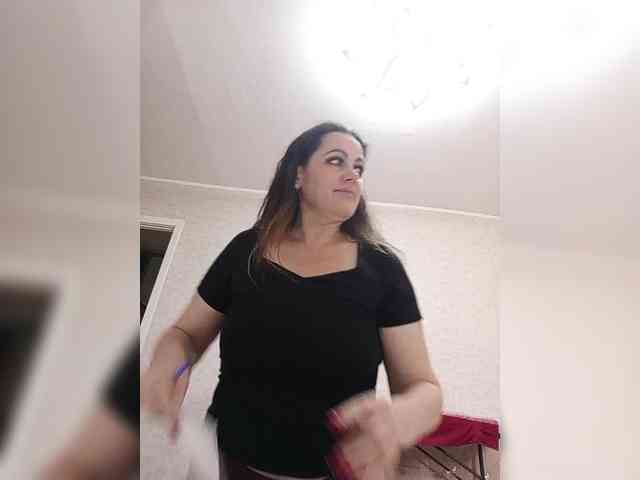 Miss_Kiss_Kiss webcam