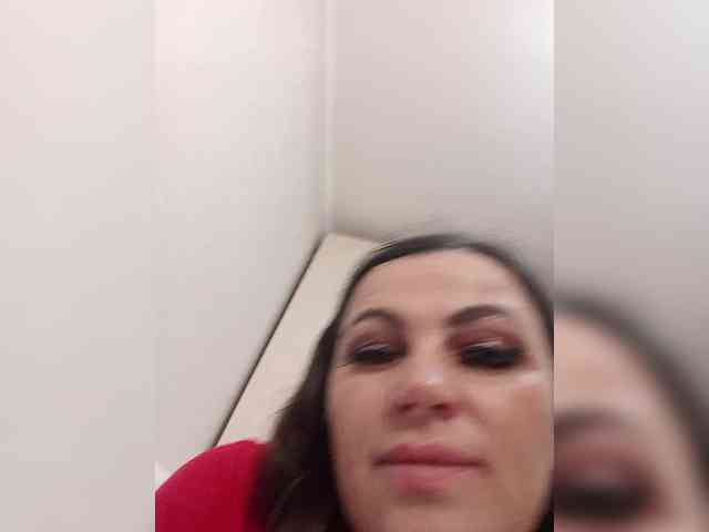 Miss_Kiss_Kiss webcam