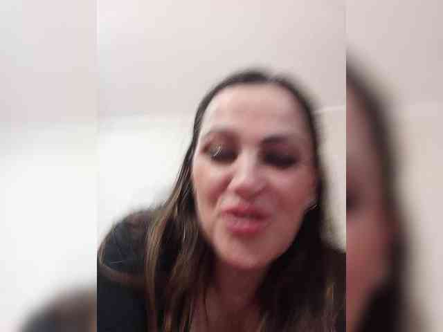 Miss_Kiss_Kiss webcam