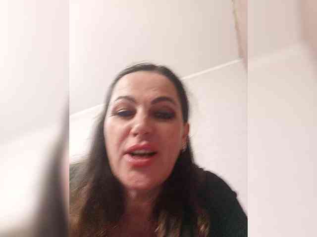 Miss_Kiss_Kiss webcam