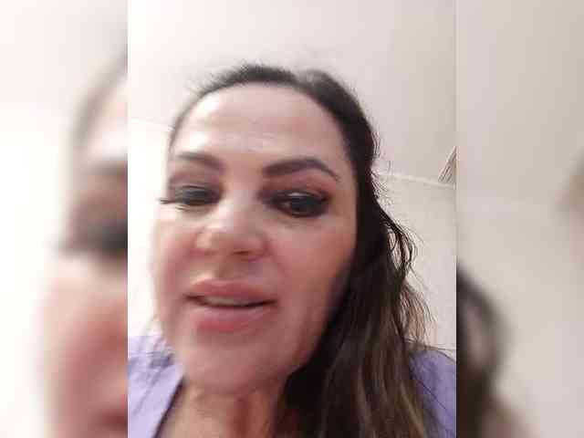 Miss_Kiss_Kiss webcam