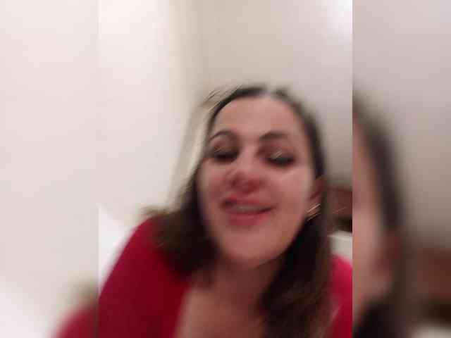 Miss_Kiss_Kiss webcam