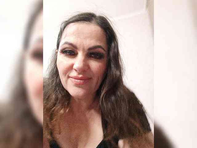 Miss_Kiss_Kiss webcam