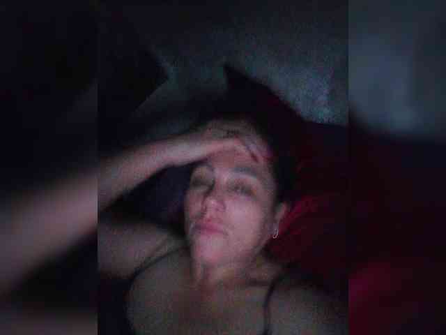 Miss_Kiss_Kiss webcam