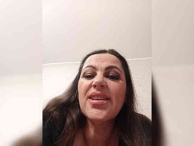 Miss_Kiss_Kiss webcam