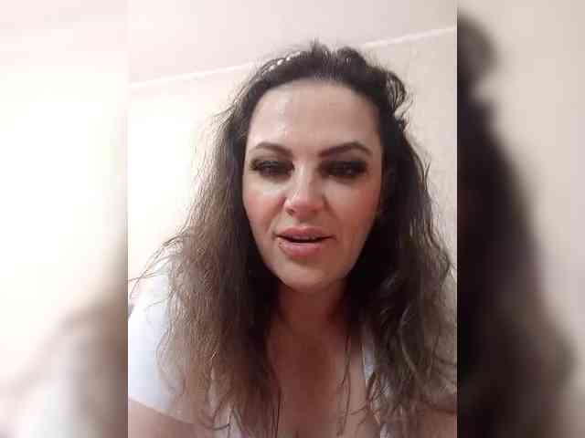 Miss_Kiss_Kiss webcam