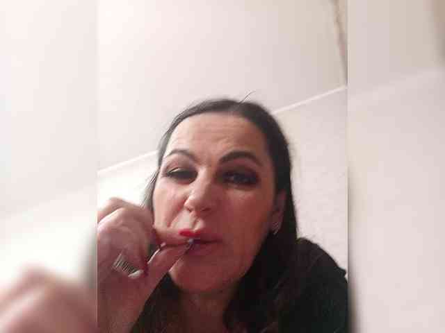 Miss_Kiss_Kiss webcam