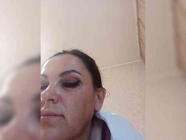 Miss_Kiss_Kiss webcam
